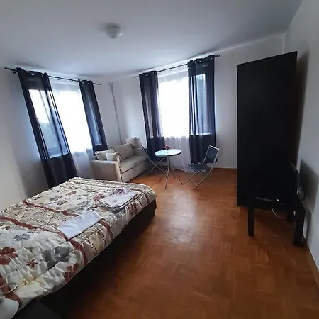 Pensjonacik Zacisze Dom wakacyjny *