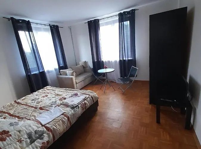 Pensjonacik Zacisze Dom wakacyjny *